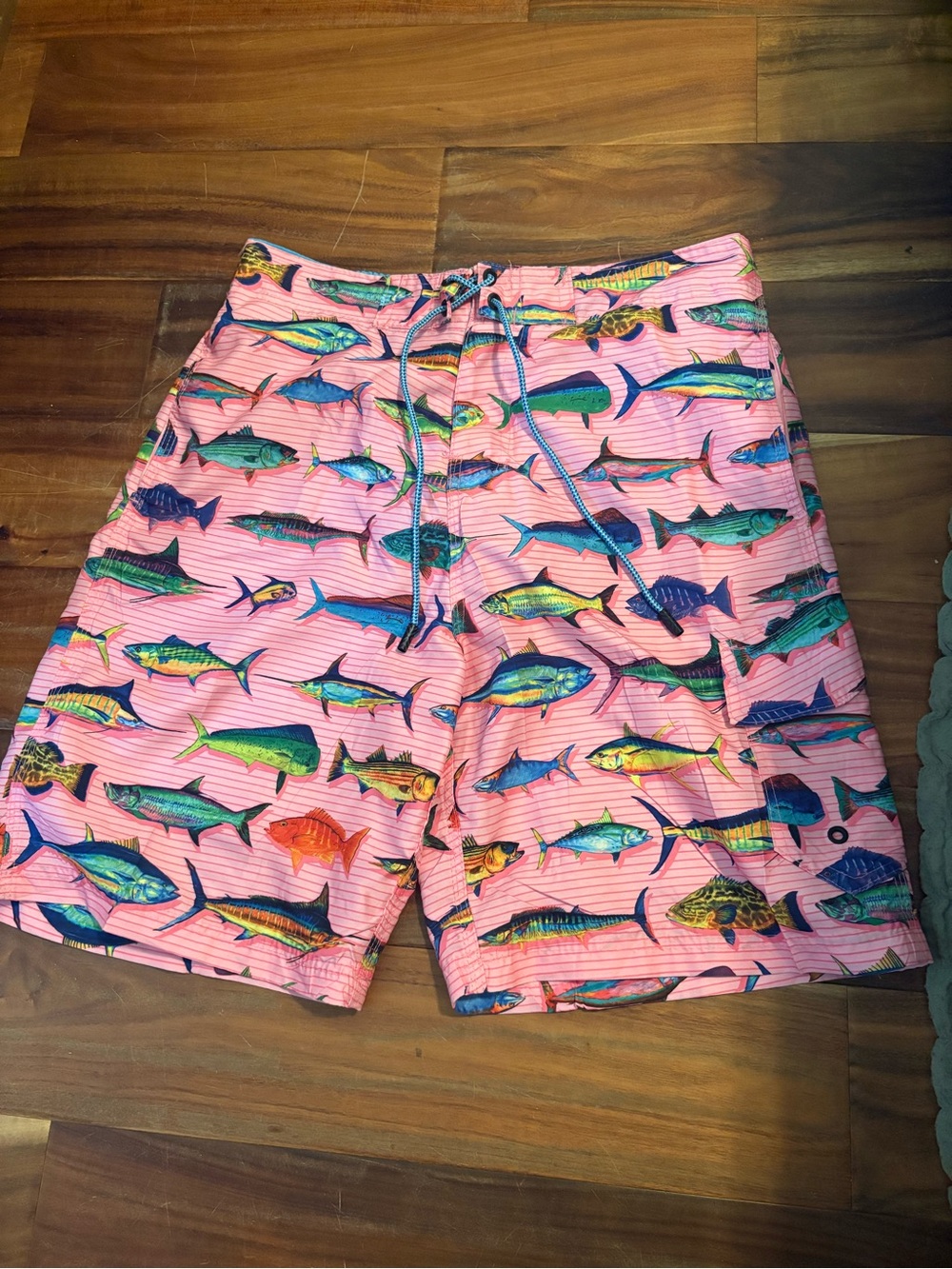 Broken Threads Surf Fish Hybrid‎ Swim Trunks Board Shorts Print M NWT (1358)